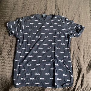 Medium huff t shirt bearly used
